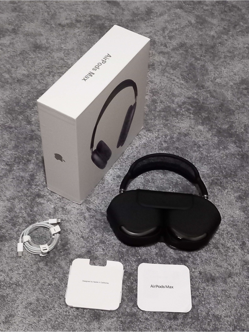 Apple AirPods Max Over-Ear Headphones in Black